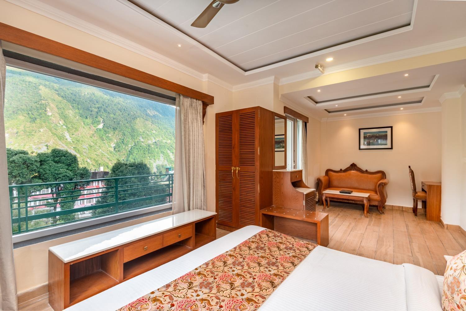 Quality Inn By Lawrence Hotels Dharamshala Bagian luar foto